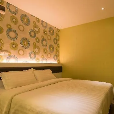 Riverfront Boutique Hotel Malacca Exterior photo