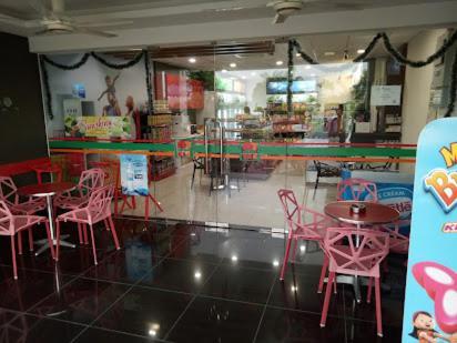 Riverfront Boutique